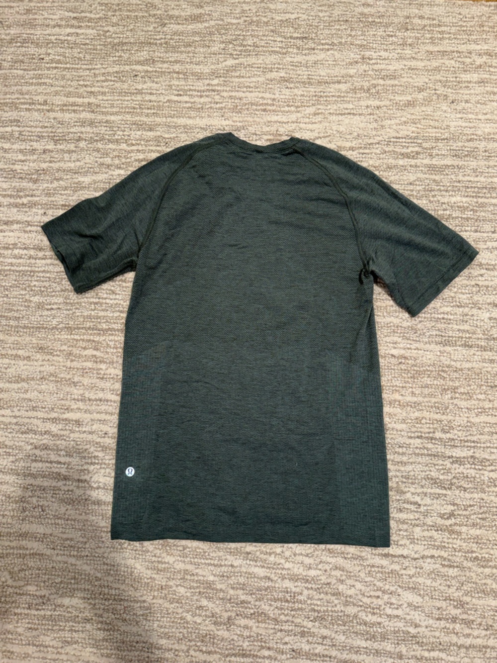 Lululemon tech t-shirt, sage green. - Picture 2 of 4
